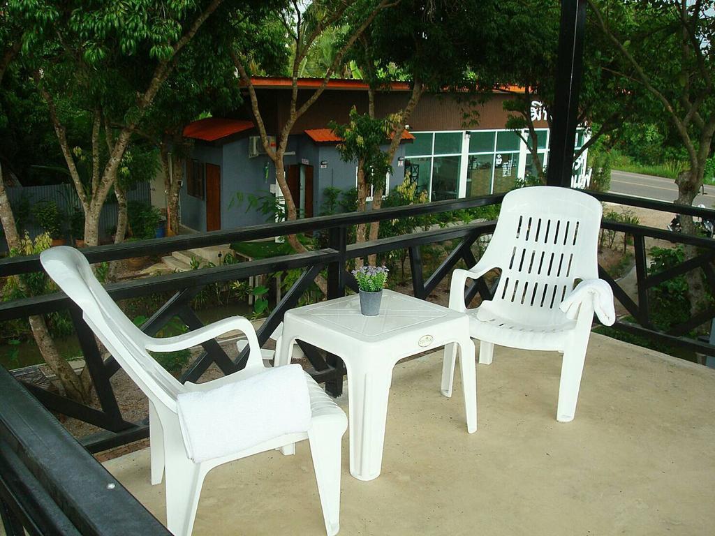 Meephawa Resort Amphawa Esterno foto