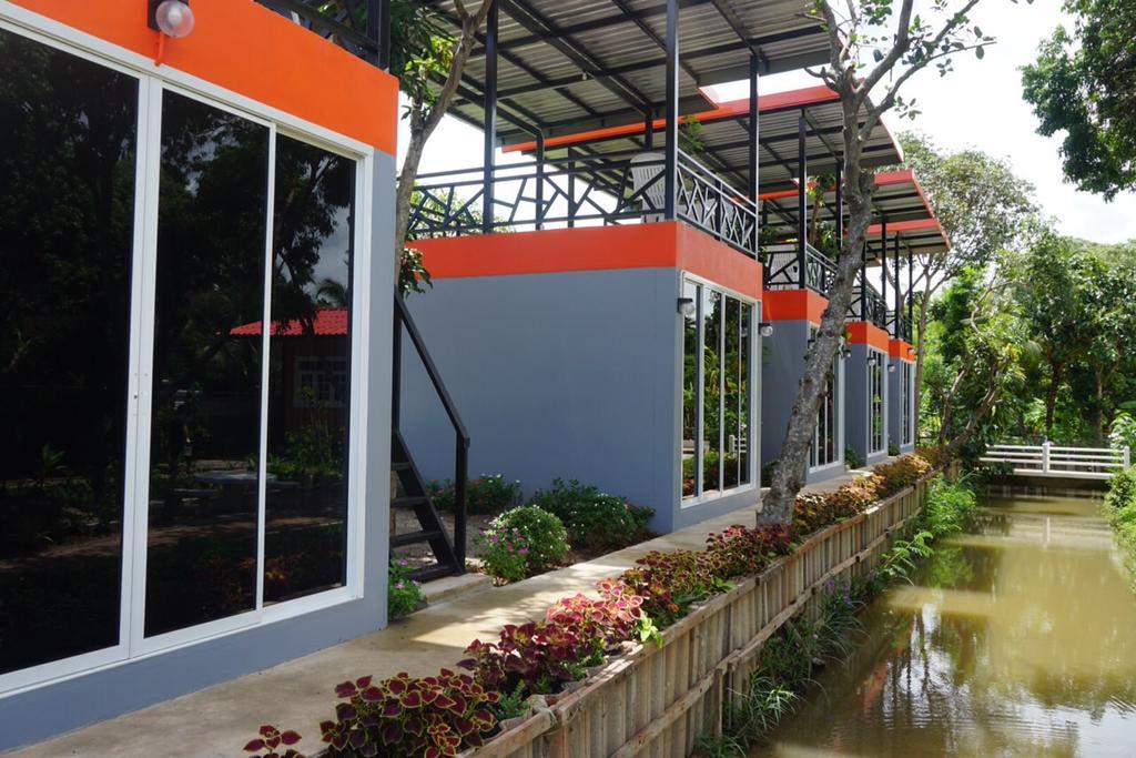 Meephawa Resort Amphawa Esterno foto